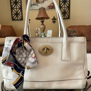 🎉ONE DAY SALE🎉Vintage Leather Coach Bag